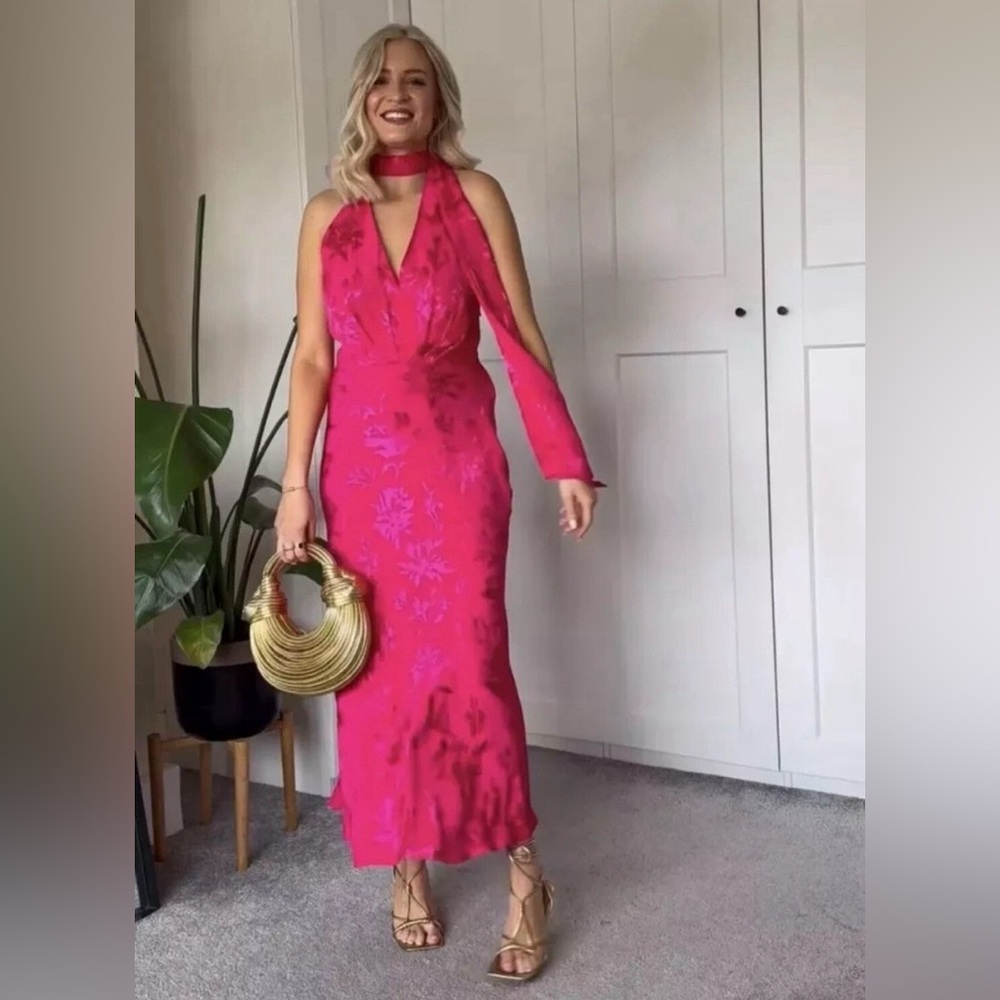 Zara Vibrant Hot Pink Jacquard Bow Summer Halter Maxi Dress (Size Medium) - Picture 2 of 11